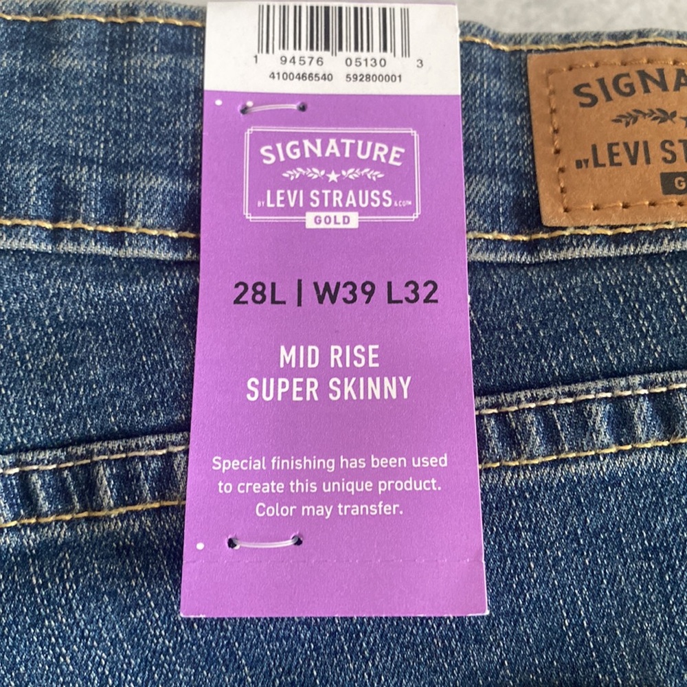 NWT plus size Levi’s - Picture 3 of 9